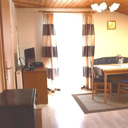 Haus Gstrein Vendégház 3*