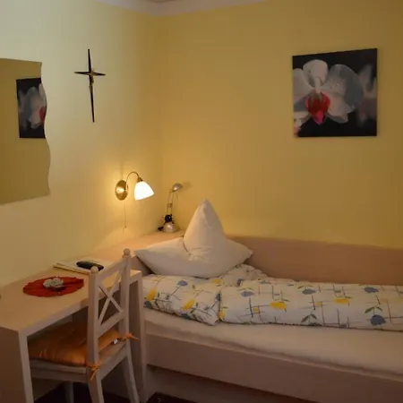 Gasthof Haus Gstrein 3*